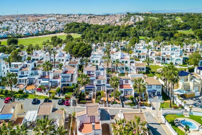 Image No.35-2 Bed Townhouse for sale