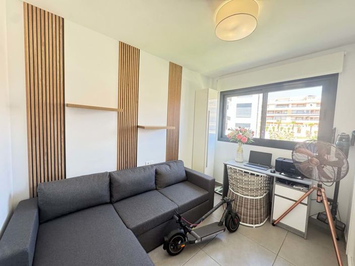 Image No.8-2 Bed Apartment for sale