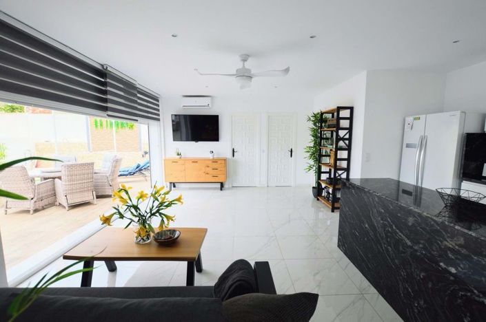 Image No.12-5 Bed Villa for sale