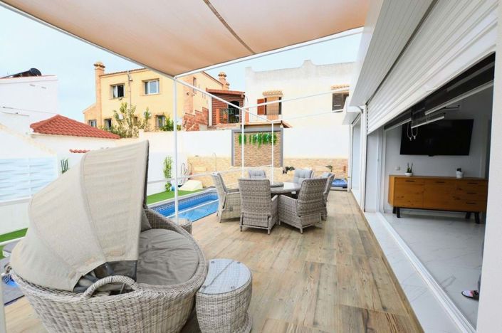 Image No.19-5 Bed Villa for sale