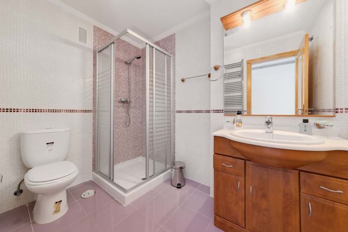 Image No.13-3 Bed Townhouse for sale