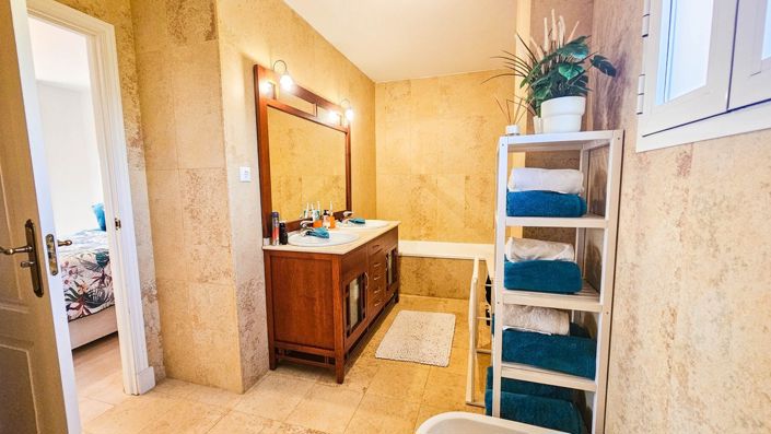 Image No.30-3 Bed Penthouse for sale