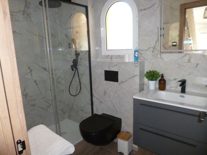 Image No.20-4 Bed Villa for sale