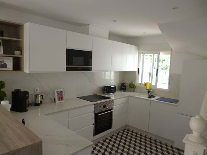 Image No.3-4 Bed Villa for sale