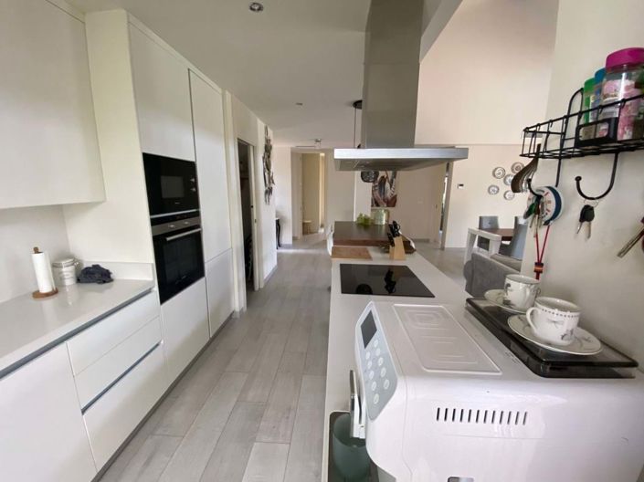 Image No.14-3 Bed Villa for sale