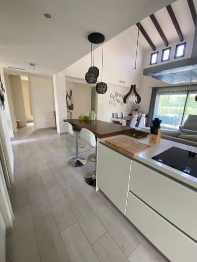 Image No.15-3 Bed Villa for sale