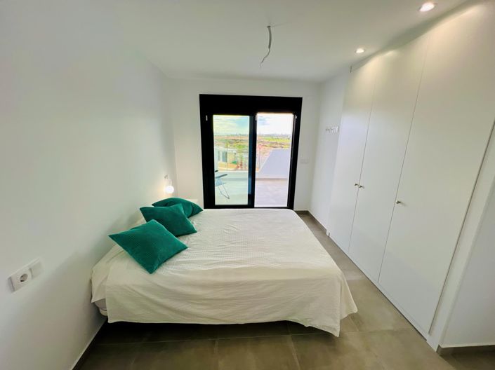 Image No.19-2 Bed Apartment for sale