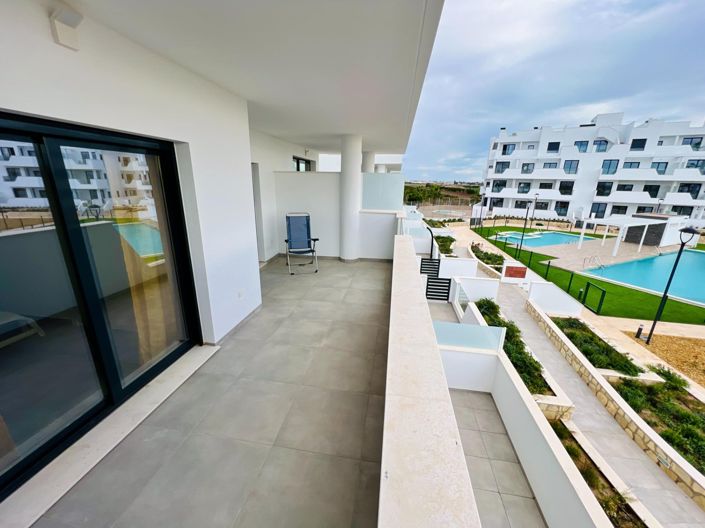 Image No.5-2 Bed Apartment for sale