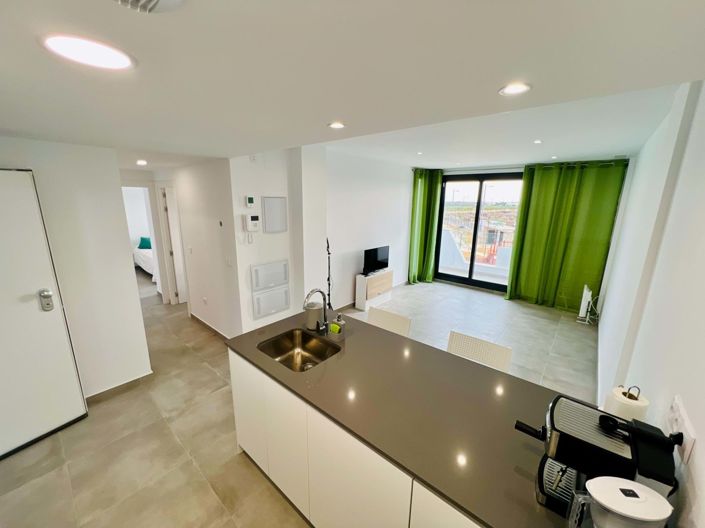 Image No.9-2 Bed Apartment for sale