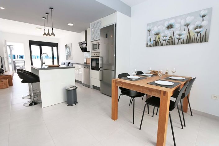 Image No.14-2 Bed Apartment for sale