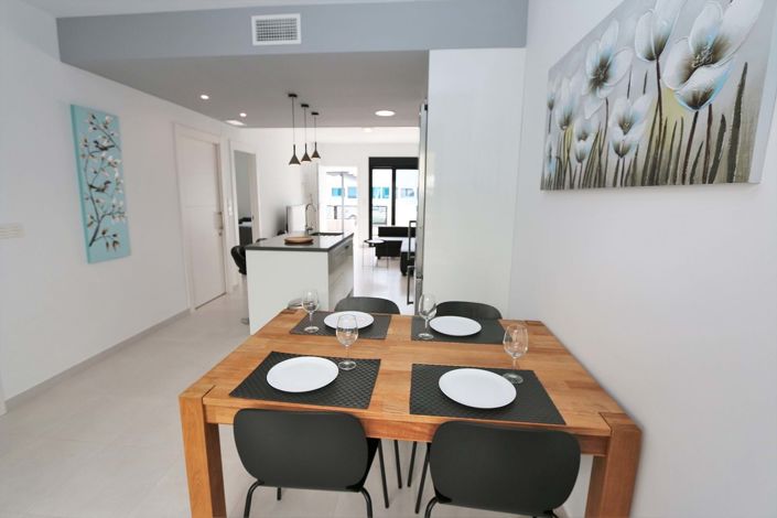 Image No.15-2 Bed Apartment for sale