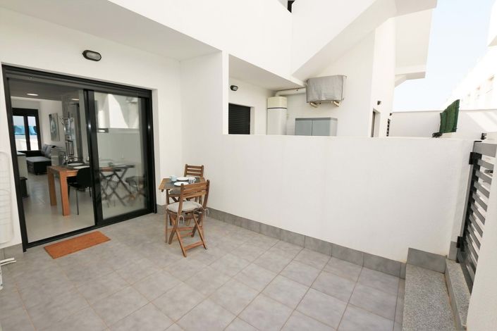 Image No.18-2 Bed Apartment for sale