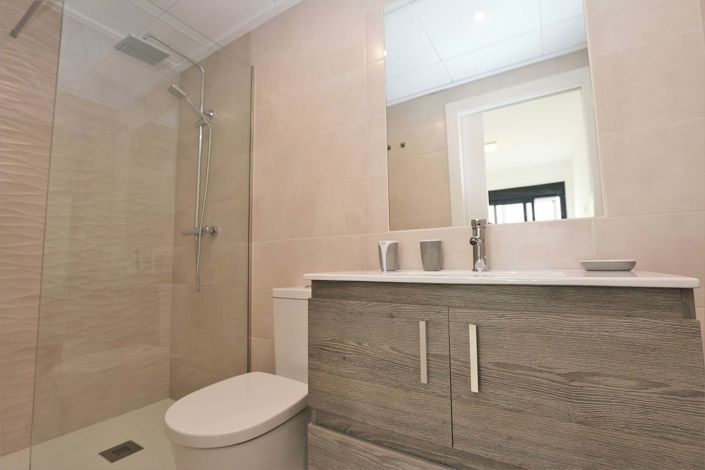 Image No.26-2 Bed Apartment for sale