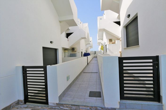 Image No.28-2 Bed Apartment for sale