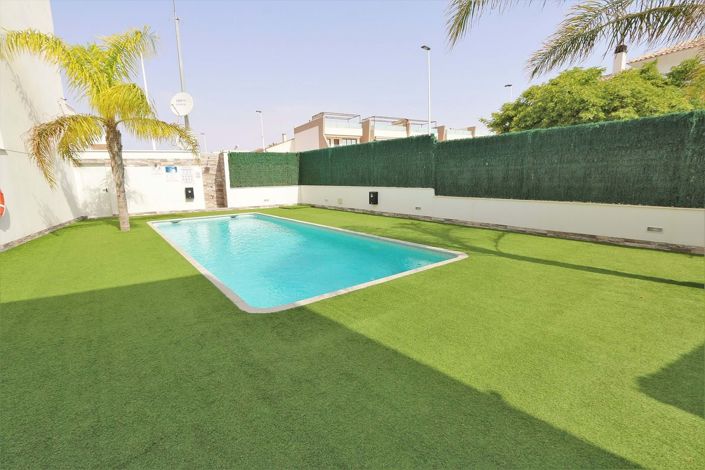 Image No.30-2 Bed Apartment for sale