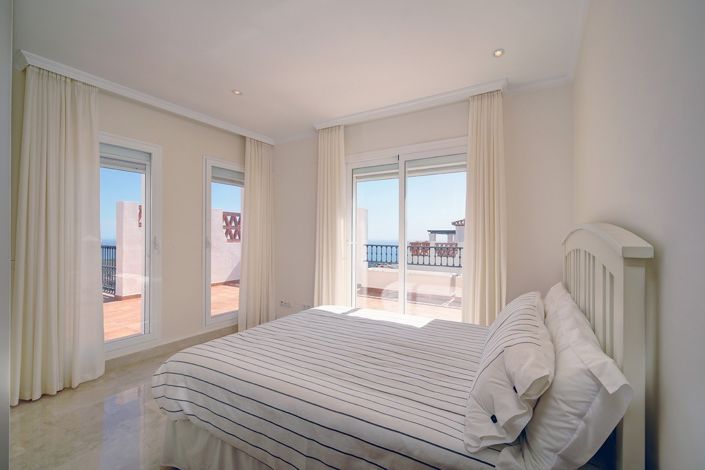 Image No.14-2 Bed Apartment for sale