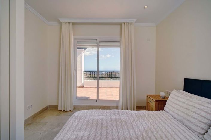 Image No.22-2 Bed Apartment for sale