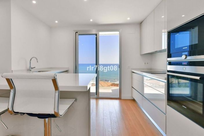 Image No.15-3 Bed Apartment for sale