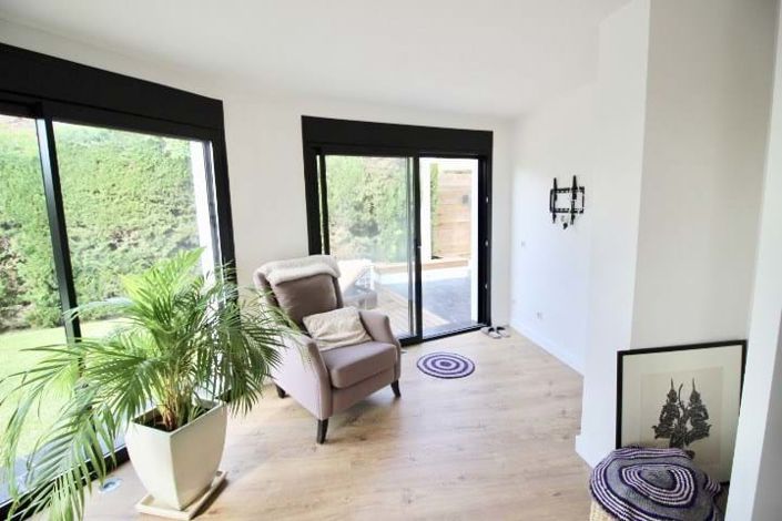 Image No.4-3 Bed Villa for sale