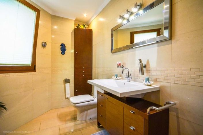 Image No.12-5 Bed Villa for sale