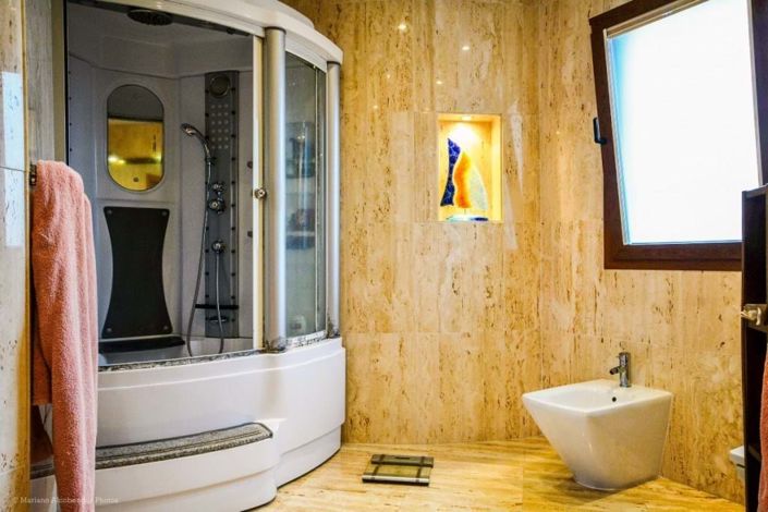 Image No.16-5 Bed Villa for sale