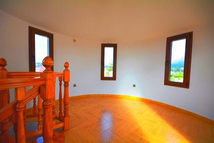 Image No.23-5 Bed Villa for sale