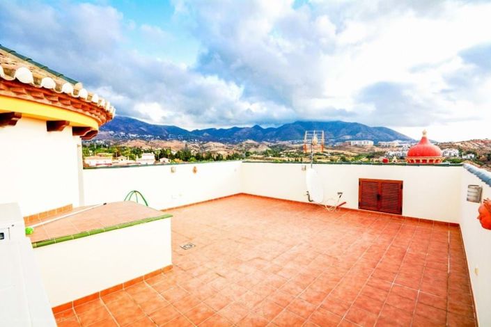 Image No.24-5 Bed Villa for sale