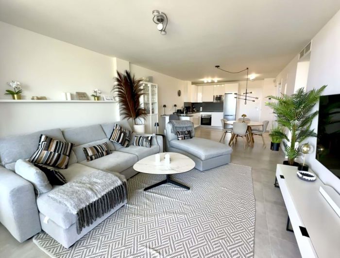 Image No.4-2 Bed Apartment for sale