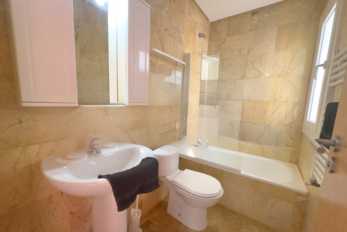 Image No.8-3 Bed Villa for sale