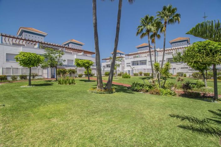 Image No.3-5 Bed Townhouse for sale