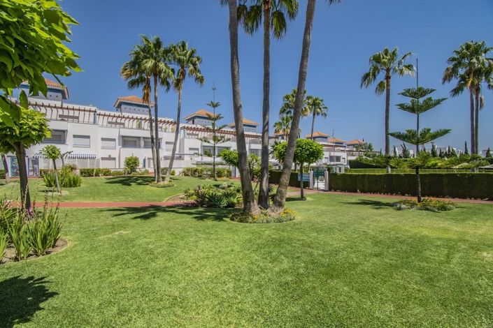 Image No.31-5 Bed Townhouse for sale