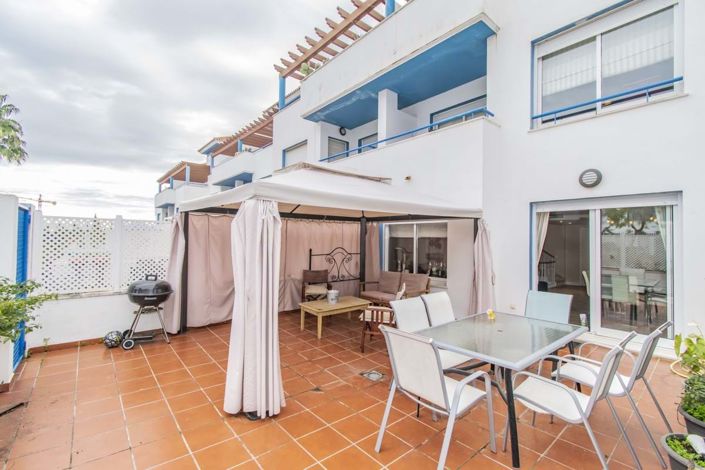 Image No.7-5 Bed Townhouse for sale