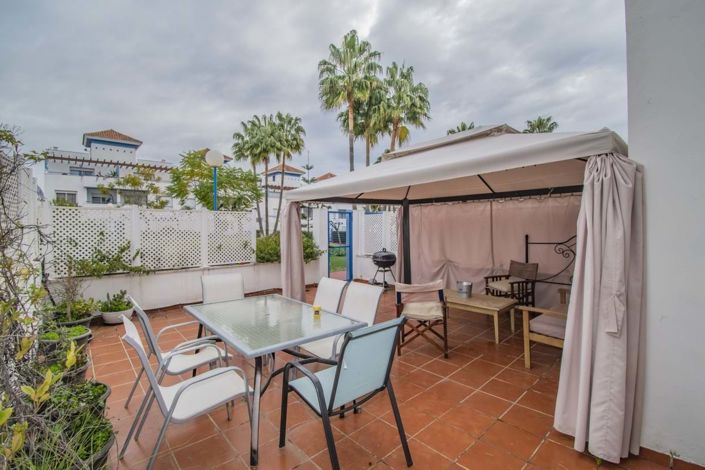 Image No.8-5 Bed Townhouse for sale