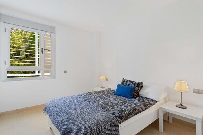 Image No.12-3 Bed Apartment for sale