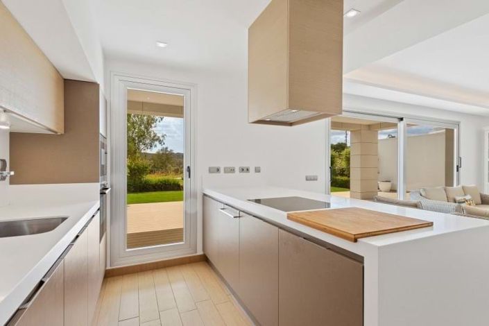 Image No.7-3 Bed Apartment for sale