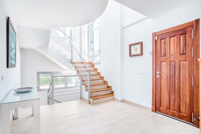 Image No.17-5 Bed Villa for sale