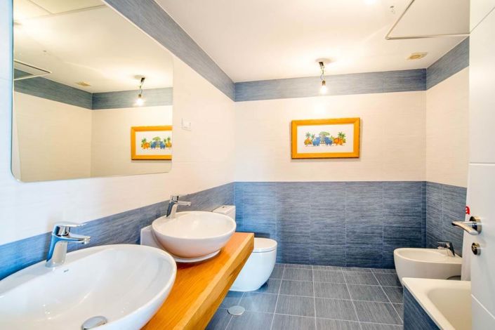 Image No.26-5 Bed Villa for sale