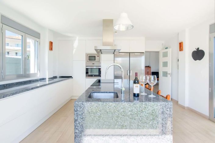 Image No.3-5 Bed Villa for sale