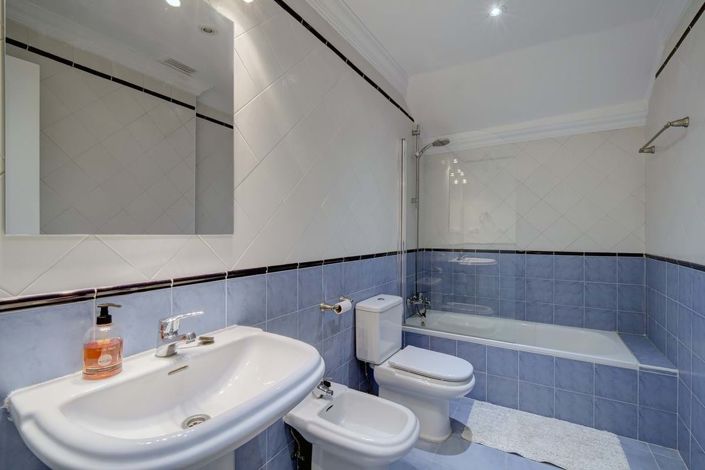 Image No.44-3 Bed Apartment for sale