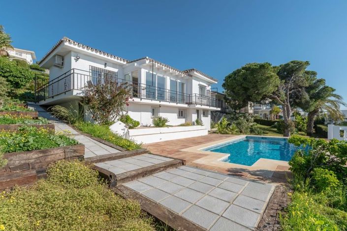 Image No.3-4 Bed Villa for sale