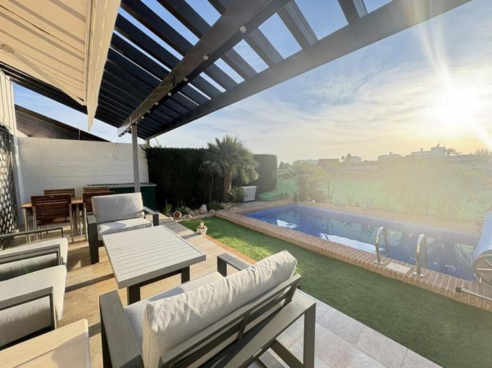 Image No.26-2 Bed Villa for sale