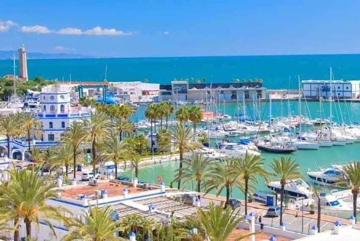 Image No.19-4 Bed Apartment for sale