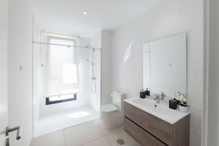 Image No.16-3 Bed Townhouse for sale