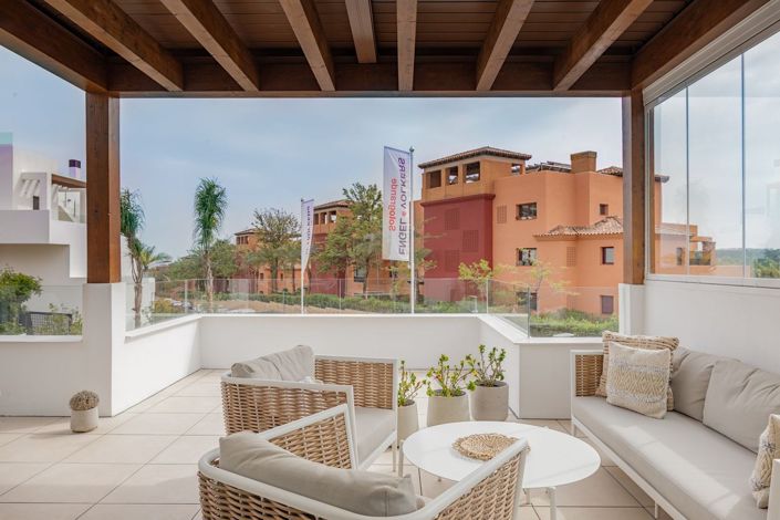 Image No.14-2 Bed Property for sale