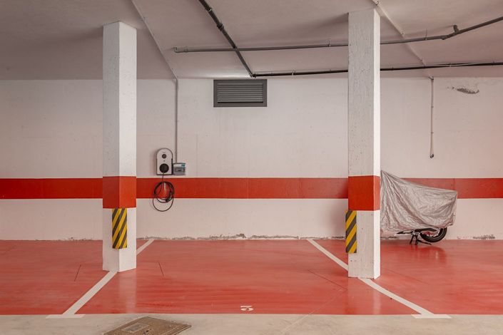 Image No.20-2 Bed Property for sale