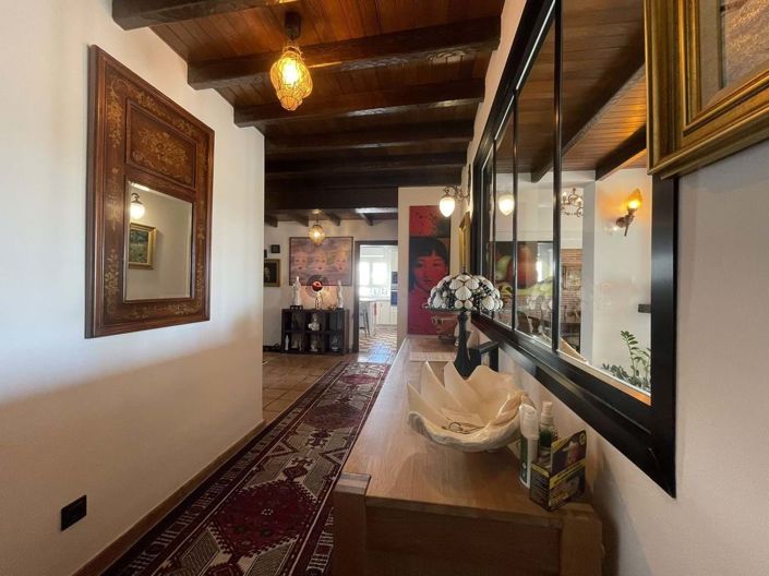 Image No.10-5 Bed Villa for sale