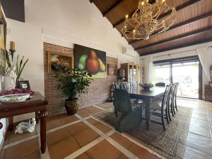 Image No.27-5 Bed Villa for sale