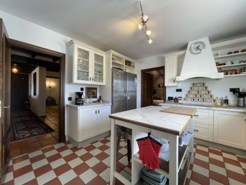 1447-624296-78d1f4f8b6655591b02d22fabb36a692d