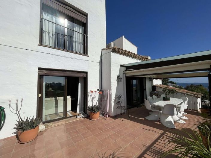 Image No.55-5 Bed Villa for sale