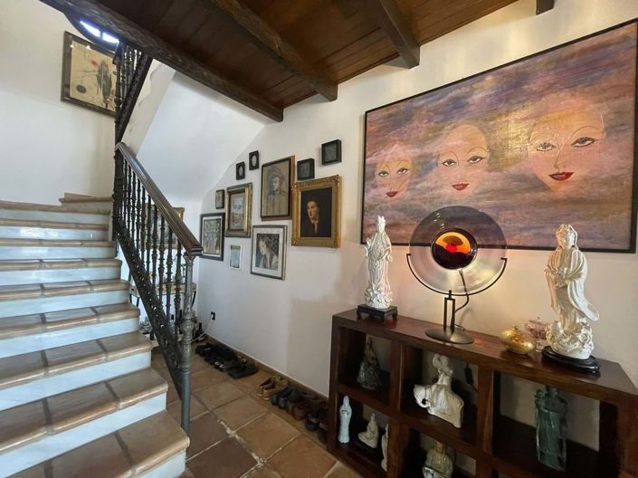 Image No.59-5 Bed Villa for sale